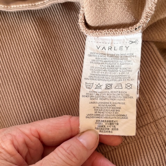 Varley Beige Ribbed Knit Top with back keyhole cutout size Large - Picture 4 of 7